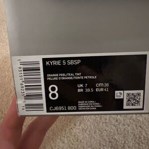 Kyrie 5 'SpongeBob SquarePants